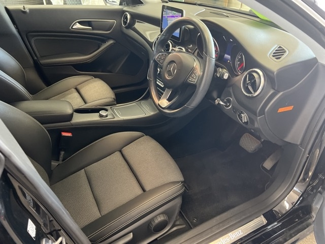 MERCEDES BENZ CLA CLASS 2018