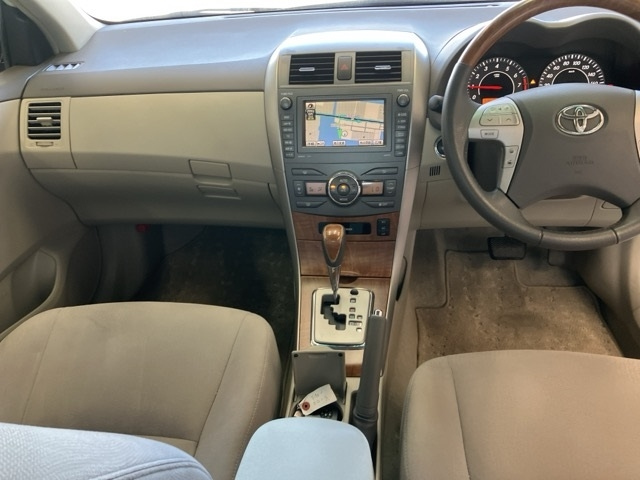 TOYOTA COROLLA AXIO 2011