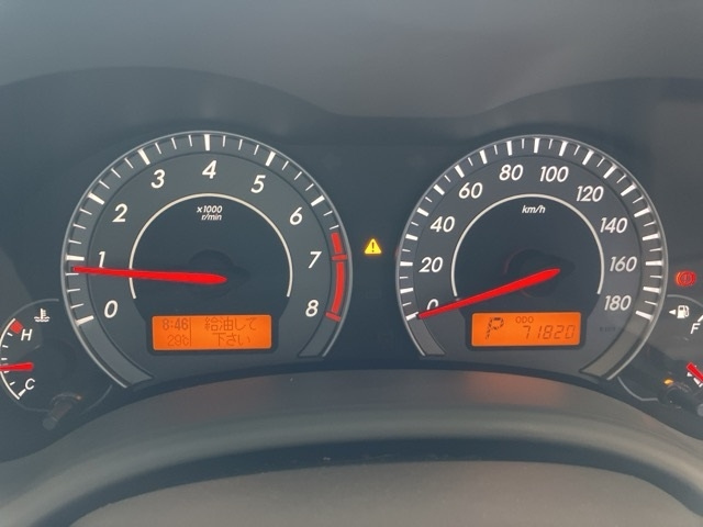 TOYOTA COROLLA AXIO 2011