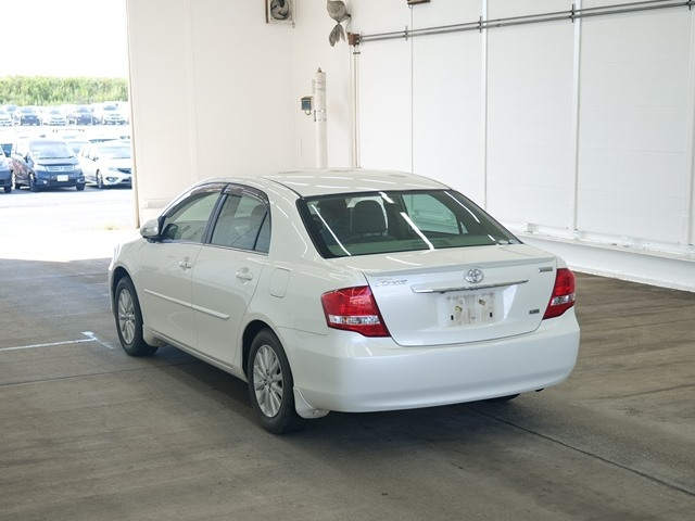 TOYOTA COROLLA AXIO 2011