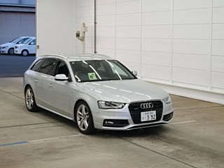 AUDI A4 2014