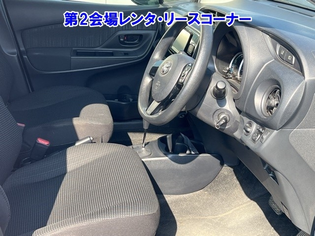 TOYOTA VITZ 2020