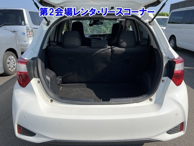 TOYOTA VITZ 2020