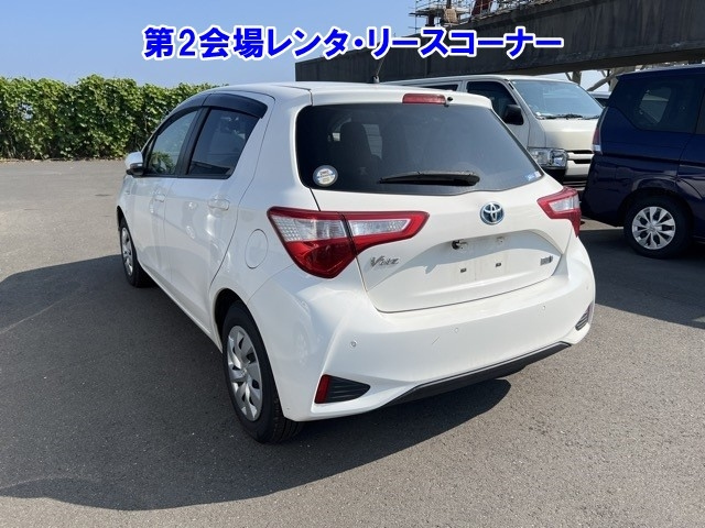 TOYOTA VITZ 2020