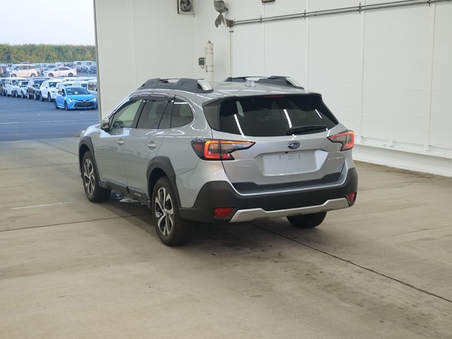 SUBARU LEGACY OUTBACK 2022