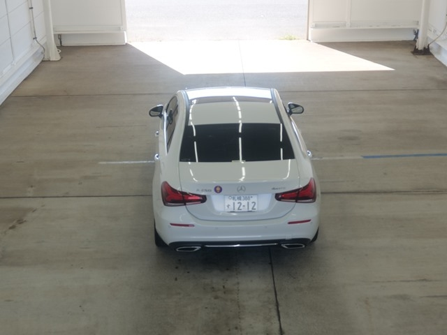 MERCEDES BENZ A CLASS 2020