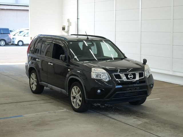 NISSAN X-TRAIL 2013