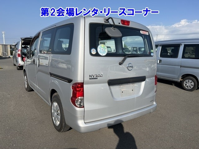 NISSAN NV200 2012