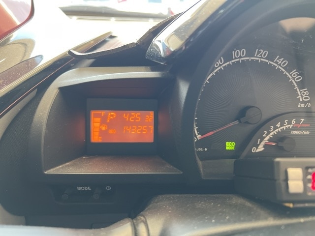 TOYOTA IQ 2011