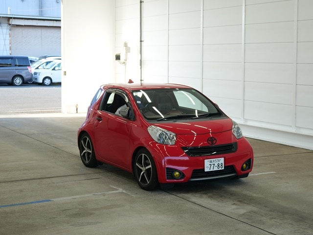 TOYOTA IQ 2011