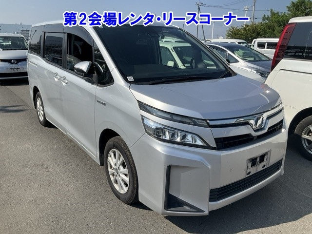 TOYOTA VOXY 2019