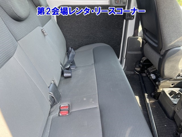 NISSAN NV200 2020