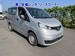 NISSAN NV200 2020