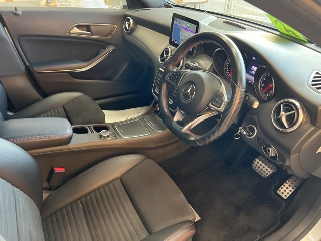 MERCEDES BENZ CLA CLASS 2016