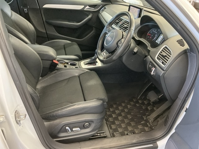 AUDI Q3 2016