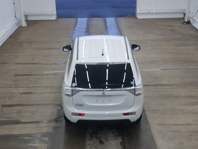 MITSUBISHI OUTLANDER PHEV 2014