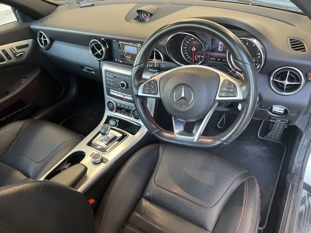 MERCEDES BENZ SLC 2018