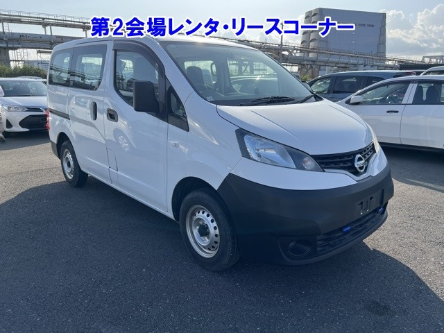 NISSAN NV200 2018