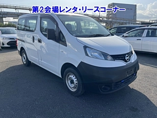 NISSAN NV200 2018