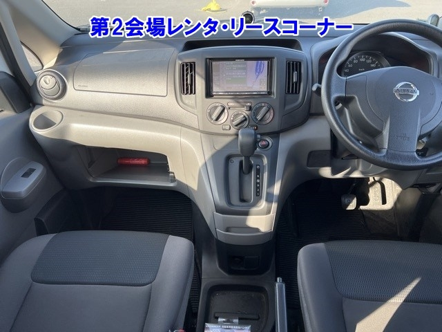 NISSAN NV200 2018