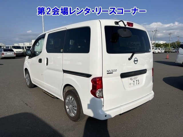 NISSAN NV200 2020