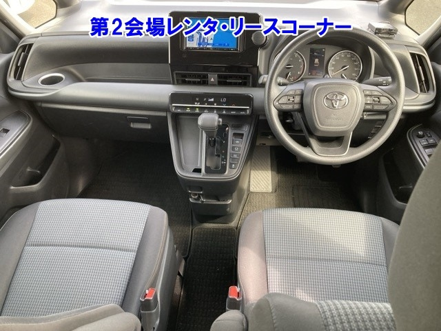 TOYOTA NOAH 2022