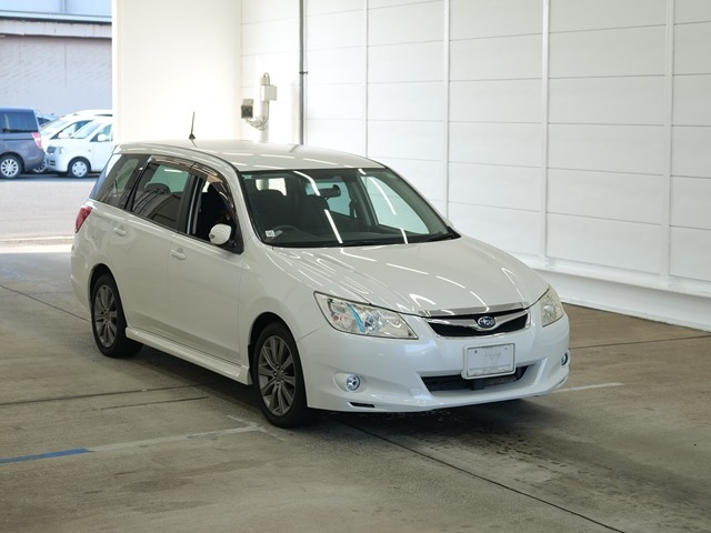 SUBARU EXIGA 2011