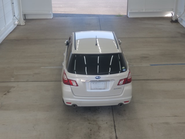SUBARU EXIGA 2011