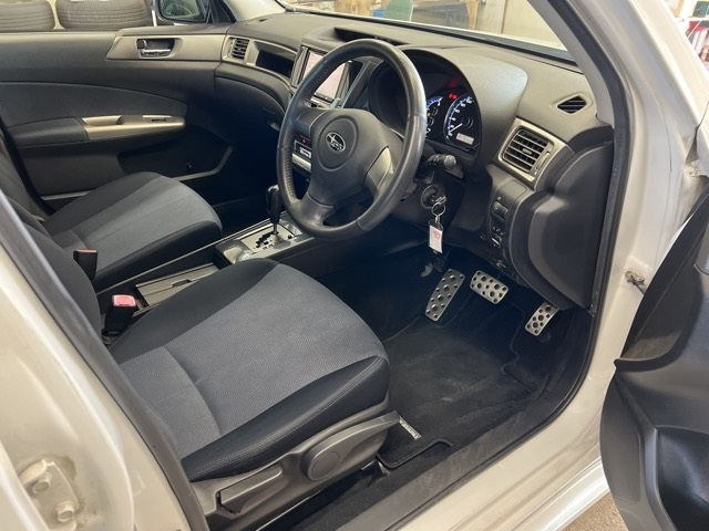 SUBARU EXIGA 2011