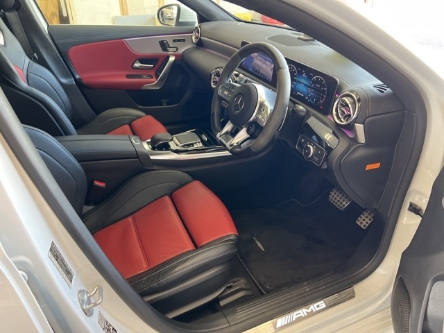 MERCEDES BENZ AMG 2020