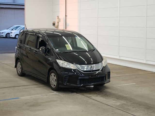 HONDA FREED 2011
