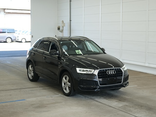 AUDI Q3 2018