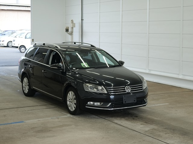 VOLKSWAGEN PASSAT VARIANT 2013