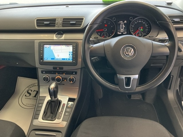 VOLKSWAGEN PASSAT VARIANT 2013