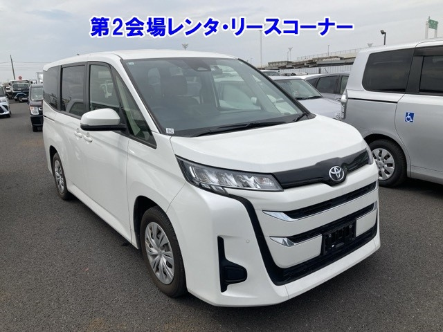 TOYOTA NOAH 2022