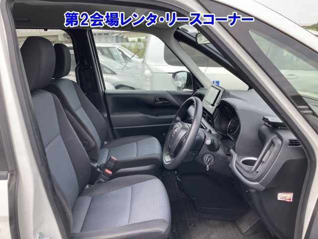 TOYOTA NOAH 2022