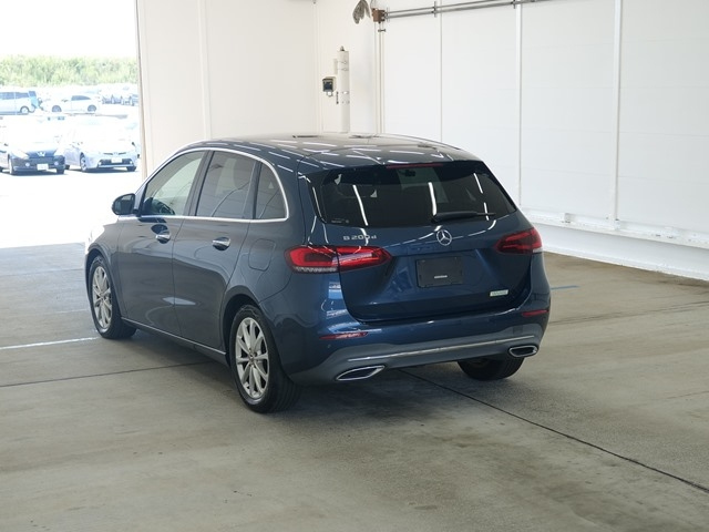 MERCEDES BENZ B CLASS 2020