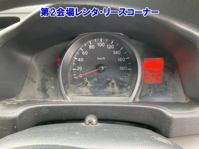 NISSAN NV200 2017