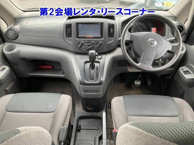 NISSAN NV200 2017