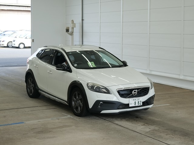 VOLVO V40 2013