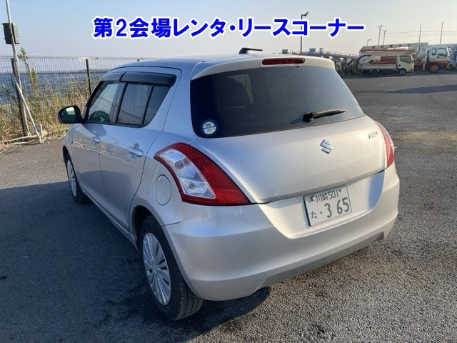 SUZUKI SWIFT 2015