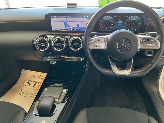 MERCEDES BENZ A CLASS 2022