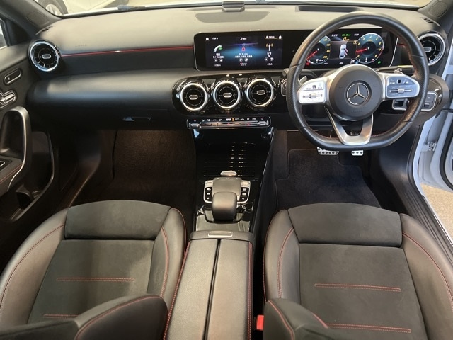 MERCEDES BENZ A CLASS 2019