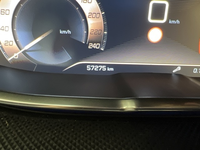 PEUGEOT 5008 2018