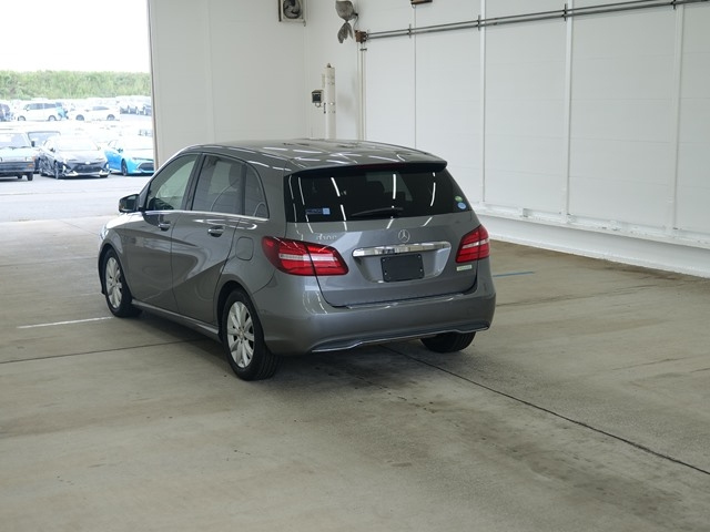 MERCEDES BENZ B CLASS 2015