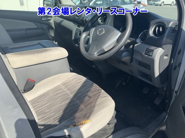 NISSAN CARAVAN 2013