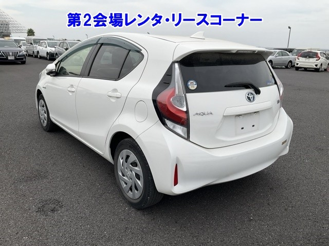 TOYOTA AQUA 2018