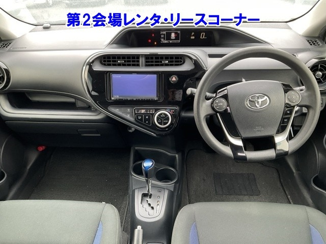 TOYOTA AQUA 2018