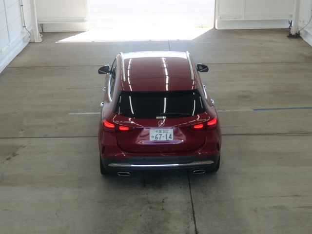 MERCEDES BENZ GLA CLASS 2023