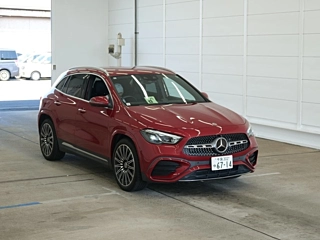 MERCEDES BENZ GLA CLASS 2023